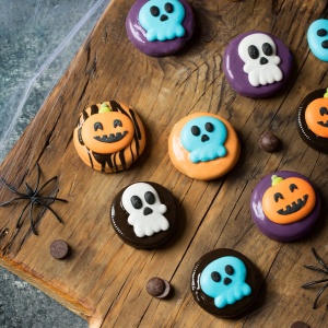 Sugar Decor - Pumpkin and Ghost Ø 3.3 - 3.8 cm, 3 designs, 6 pieces - Img 2