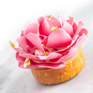 Chocolate Decorations Double Pink Petals, 4.5x3 cm, 200 gr, 150 pcs - Img 4