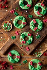Decor Zahar Sprinkles Alb, Rosu, Verde, 70 gr - Img 2