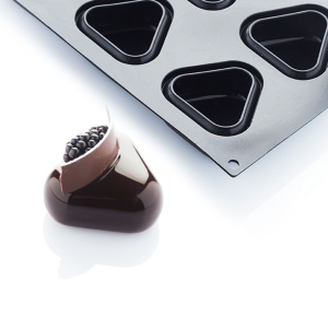 Forma Silicon Triunghi 7.15 x 6.7 x H 3.55 cm, 6 cavitati, 104 ml