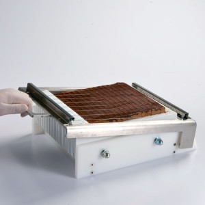 Mini Vertical Portioning Guitar with 1 grid x 1.5 cm - Img 3