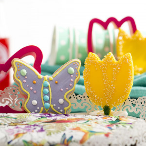 Plastic butterfly cutter 7 x 6 x H 2.2 cm - Img 2