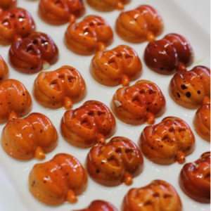 Polikarbonát forma Halloween 12 praliné, csokoládé dekoráció, 3.4 x 3.1 x H 1.5 cm, 9 gr, 9 gr - Img 3