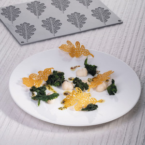 Szilikon forma Gourmand tölgyfalevelek 9,8 x 5,3 x H 0,2 cm, 8 üreggel - Img 3