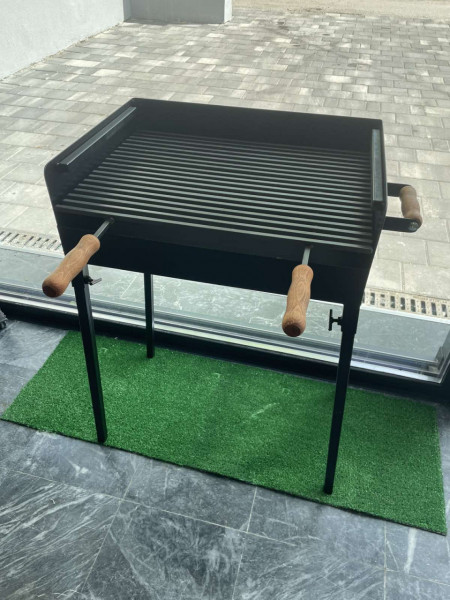 Roštilj Demos na ćumur 55x33cm sa čeličnom rešetkom