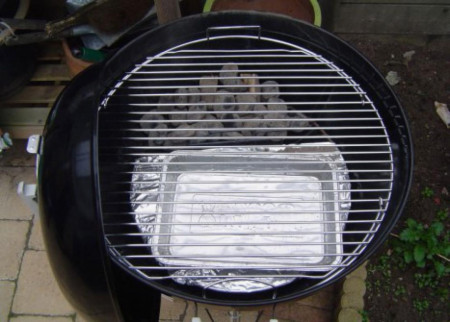Weber Compact 47 Coal Barbeque - Img 4