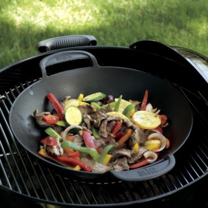 Novi wok Weber komplet idealana za ljubitelje azijske kuhinje!