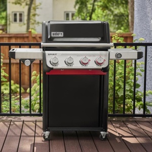 Plinski roštilj Weber Spirit EP-435 sa 4 plamenika i kuvalom