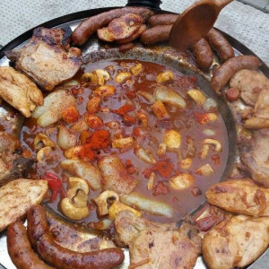 Kotlovina komplet sa rostfraj tanjirom 60 cm 