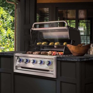 Ugradni plinski roštilj Regal 520 Broil King u Outdoor kuhinju