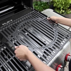 Plinski roštilj Weber Spirit SP-435 sa 4 gorionika, kuvalom i digitalnim termometrom - Img 3