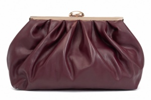 T012633BUR-PU - Burgundi mekana velur clutch torba sa metalnim ukrasom