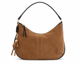 T012676CAM - Camel torba mekane forme sa dekorativnim priveskom