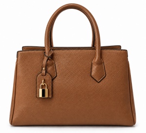 T012670CAM - Camel elegantna torba sa ukrasnim priveskom