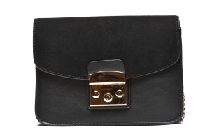 T012686BLK - Crna torbica sa preklopom i zlatnom kopčom