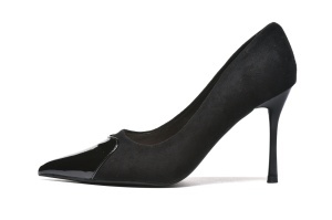 L242680BLK - ŽENSKE SALONKE SA SVETLUCAVIM DETALJIMA I ELEGANTNOM TANKOM PETOM