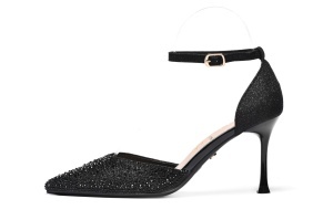 L242689BLK - ŽENSKE SALONKE SA SVETLUCAVIM DETALJIMA I ELEGANTNIM KAIŠEM OKO ČLANKA