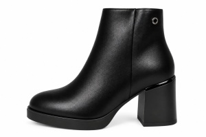 LH35A2633BLK - ŽENSKE KOŽNE ČIZME SA DEBELOM ŠTIKLOM I ELEGANTNOM KOPČOM