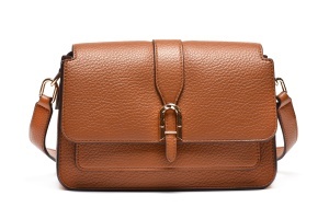 T012612CAM – Camel baguette torba sa preklopom