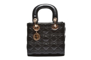 T012625BLK – Crna modna stepana mini torba