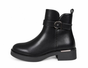 LH352607BLK - ŽENSKE ČIZME RAVNE SA ELEGANTNOM ZLATNOM KOPČOM