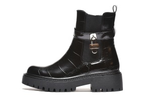 LH352569C.BLK - Ženske crne poluduboke čizme sa croco efektom i katancem