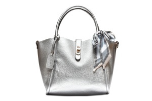 T012606SLV – Srebrna elegantna tote torba sa kopčom