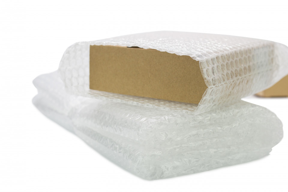 OFERTA ! 100 buc Punga folie cu bule , 350 x 350 + 50 mm cu clapeta sigilare permanenta, 3 straturi 120 gr/mp superprotectie - imagine 4