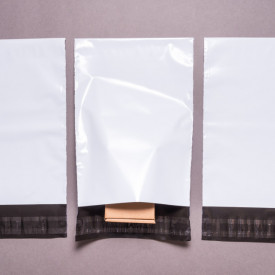 Set 2500 buc plic punga curierat 500x700 + 50mm, 60 my, reciclat 100%
