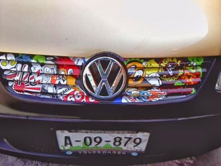 Autocolant Sticker Bomb pentru grilele din fata 80x20 cm - Img 3
