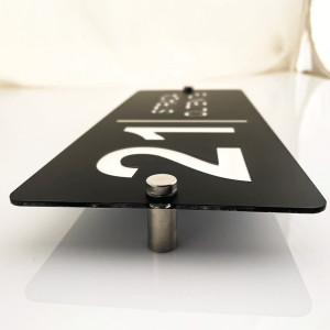Placa Stradala Nr Casa si Strada, 30x12cm, Text efect Oglinda + Distantiere montaj - Img 2