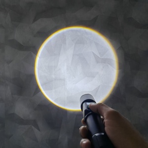 Lanterna LED Profesională – 4 LED-uri, Acumulator 6000mAh, Funcție Powerbank, Magnet și Zoom - Img 5