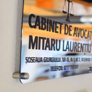 Placa personalizata Cabinet de Avocat 25x38 cm, + sistem de prindere cu distatieri - Img 3