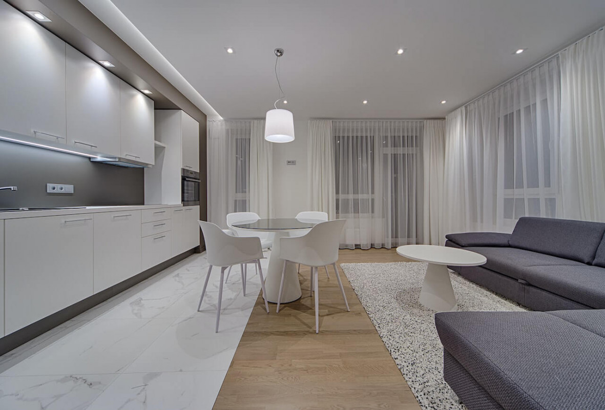 Living gri cu alb - descopera magia pe care o poate crea un decor monocrom