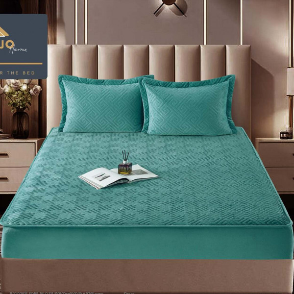 Husa de pat matlasata si 2 fete de perne din catifea, cu elastic, model tip topper, pentru saltea 160x200 cm, turquoise, HTC-47 - Img 1