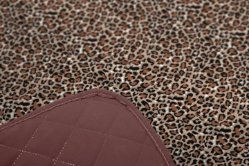 Cuvertura matlasata cocolino Alcam, leopard, 210x220 cm, maro - Img 6