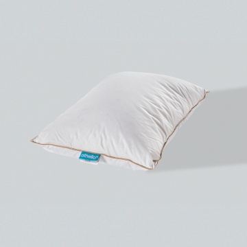 Pernă Othello Downa 30 cu 30% puf și 70% pene de gâscă, 50x70 cm – imagine din galeria produsului