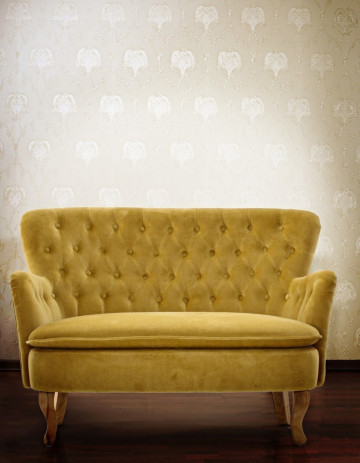 Canapea cu 2 locuri capitonata galben mustar din stofa si lemn de Pin, Orlins Bizzotto - Img 5