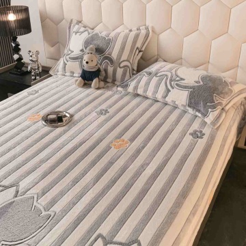 husa de pat cocolino cu elastic si 2 fete de perna asortate – imagine 101140902