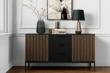 Comodă Meorati 150 Chest of drawer negru, 40x150x80 cm – Negru – prezentare comercială suplimentară