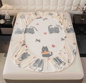 Husă de pat pufoasă microfibră plusată Jojo Home model Cute Cat