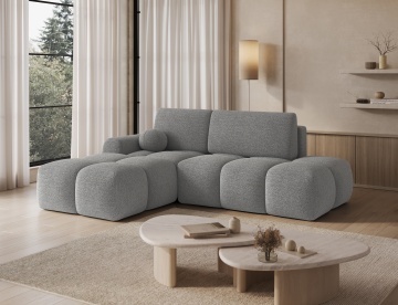 colțar extensibil stânga ELTAP Vittario gri Royal 04 bouclé în living modern cu draperii albe și mobilier din lemn