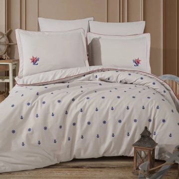 Set lenjerie de pat brodată Athena | Bumbac Poplin 100% | Crem | Broderie marină | 6 piese | 2 persoane | 59 fire/cm² | Hobby Home