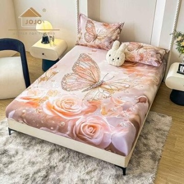 Husă de pat Finet 5D roz cu fluture și trandafiri + 2 fețe de pernă | JoJo Home