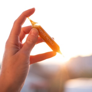 Fiole cu Ginseng, Lăptișor de Matcă și Acerola – energie și imunitate în formă concentrată