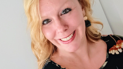#MeetTheAuthor: Emy Geyskens - Împreună suntem mai puternici: Bullyingul rareori se întâmplă în izolare