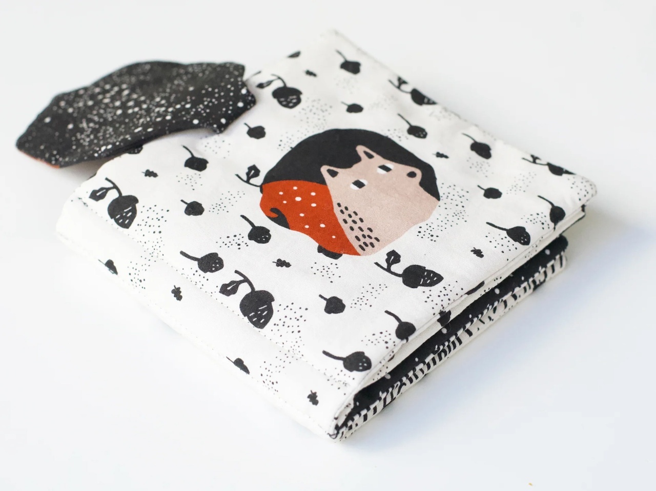 Prima mea carte textila cu fosnete – Animale din padure - imagine 3