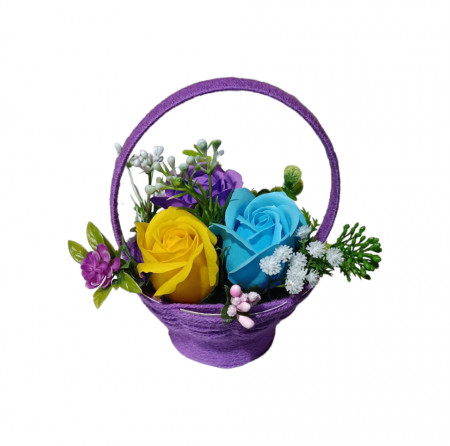 Aranjament floral superb lucrat manual cu 3 trandafiri de sapun X75