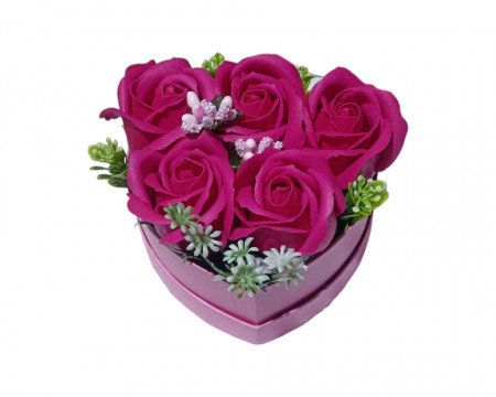 Aranjament floral superb cu 5 trandafiri de sapun X87