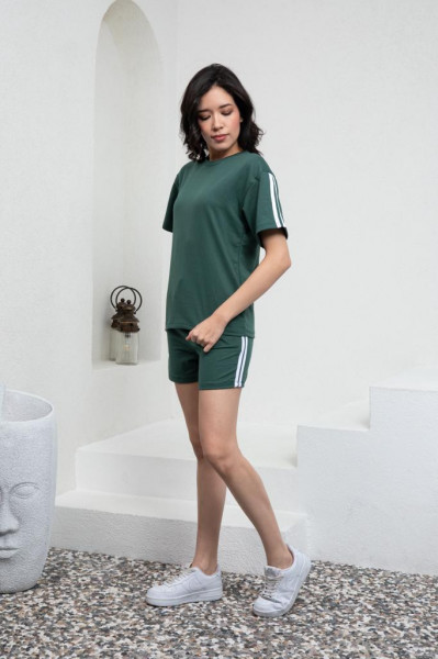 compleu calitativ de dama cu tricou si pantaloni scurti cod p376